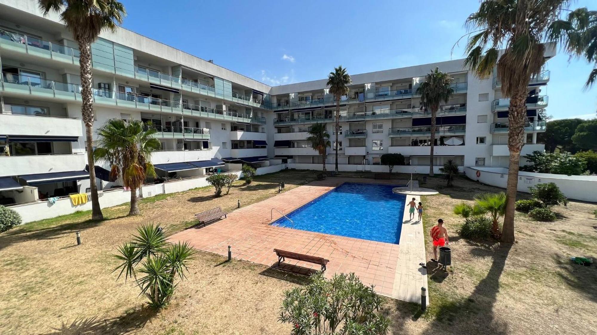 Bonito Apartamento Con Parking Y Piscina En Roses Av-53 外观 照片